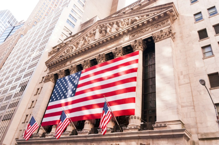 us a flag on top of building