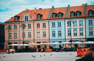 a building with many windows